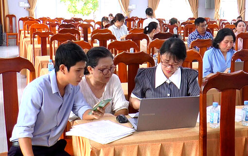 Ban Chỉ đạo Điều tra cơ sở hành chính, sự nghiệp tỉnh An Giang làm việc với phường Thới Sơn và xã Ba Chúc