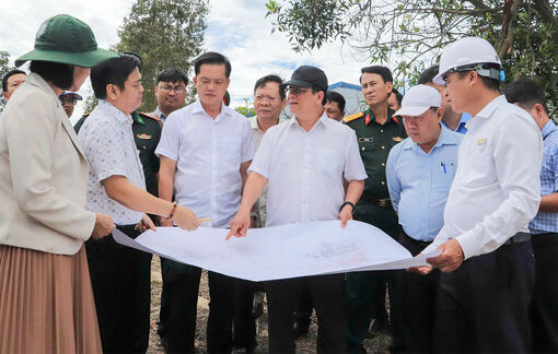 Chủ tịch UBND tỉnh An Giang Hồ Văn Mừng tháo gỡ khó khăn một số dự án tại đặc khu Phú Quốc