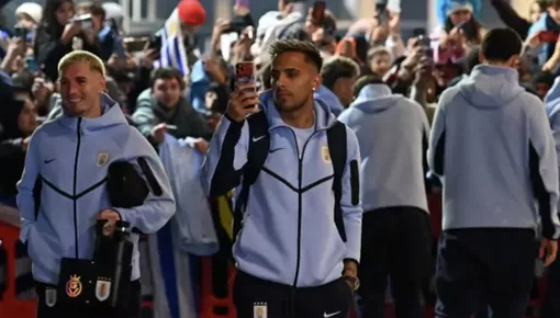 Máy bay không được cấp phép sang Mỹ, đội tuyển Uruguay đổ lỗi cho FIFA