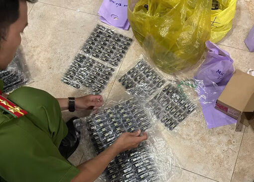 TP Hồ Chí Minh: Khởi tố các đối tượng mua bán thuốc lá điện tử chứa ma túy