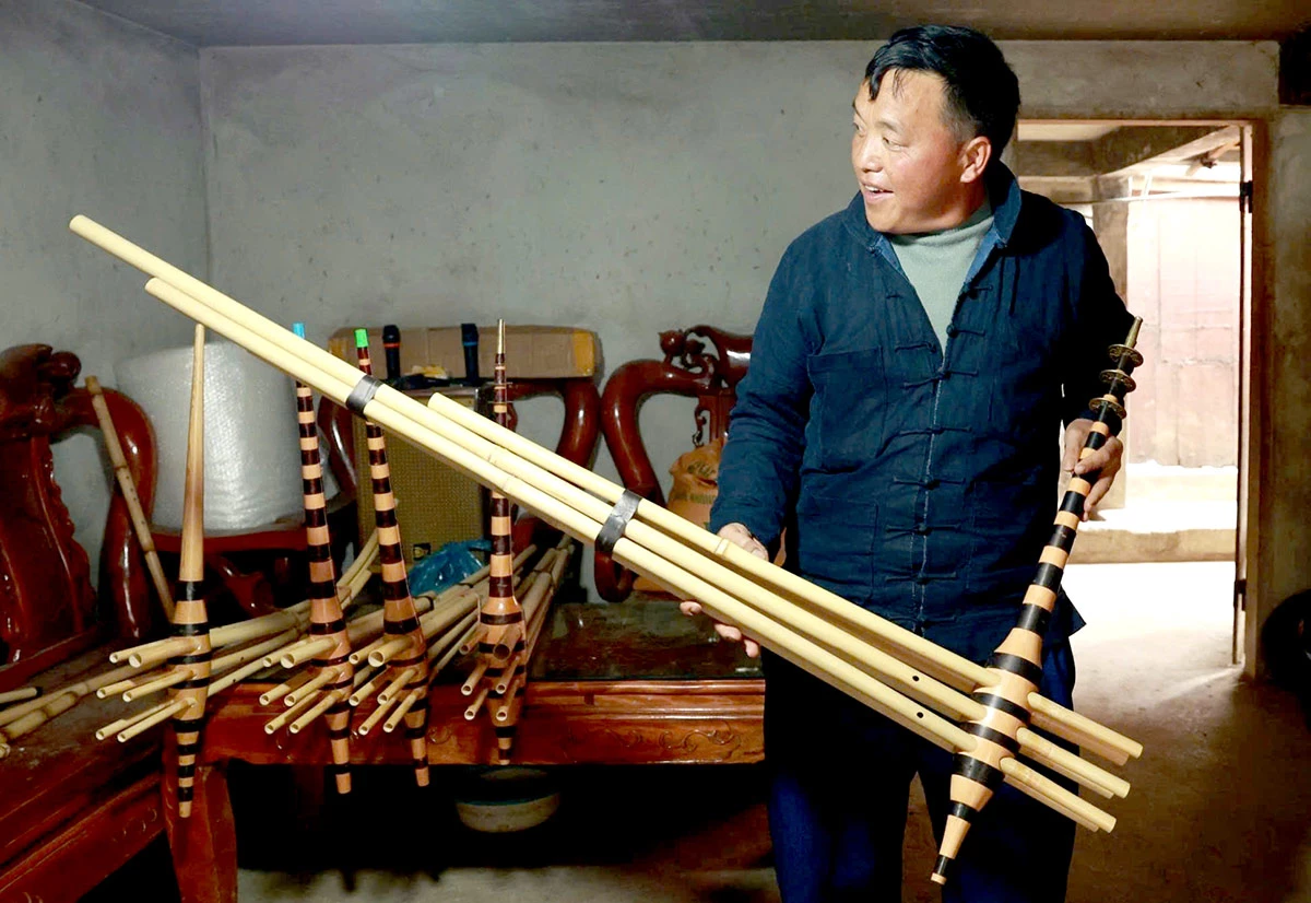 Làng nghề khèn Mông đầu tiên: Nơi thanh âm giữ gìn bản sắc
