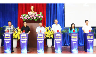 Phường Long Xuyên ra mắt cổng hệ sinh thái chuyển đổi số và cổng thương mại điện tử