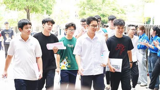 Giữ chuẩn đầu vào đại học