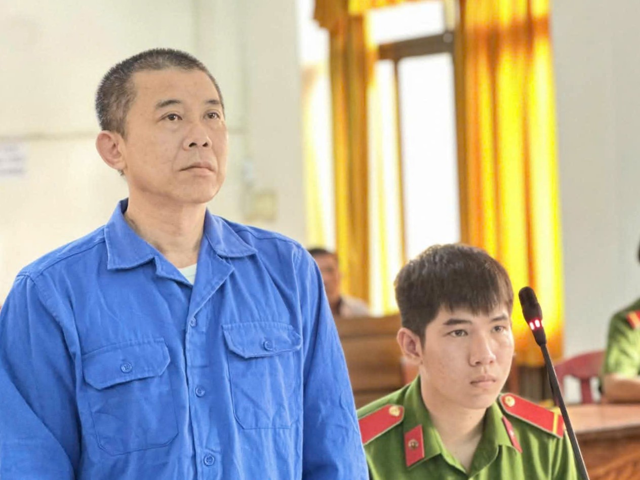 Lãnh 13 năm tù vì quăng tài công xuống biển