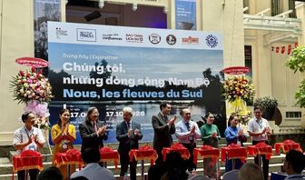 Dòng sông "kể chuyện" lịch sử và tương lai Nam Bộ