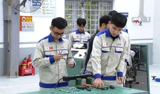 Bộ Giáo dục và Đào tạo ban hành Điều lệ trường trung học nghề