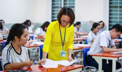 Chấm thi tốt nghiệp THPT: Làm thế nào để công bằng giữa các địa phương?