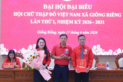 Ông Huỳnh Nguyễn Duy được bầu giữ chức Chủ tịch Hội Chữ thập đỏ xã Giồng Riềng