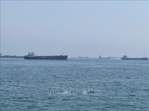 11 tàu Iran di chuyển qua khu vực bị Mỹ phong tỏa sau thỏa thuận
