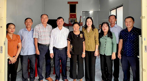 Long Xuyên bàn giao nhà Đại đoàn kết cho hộ khó khăn