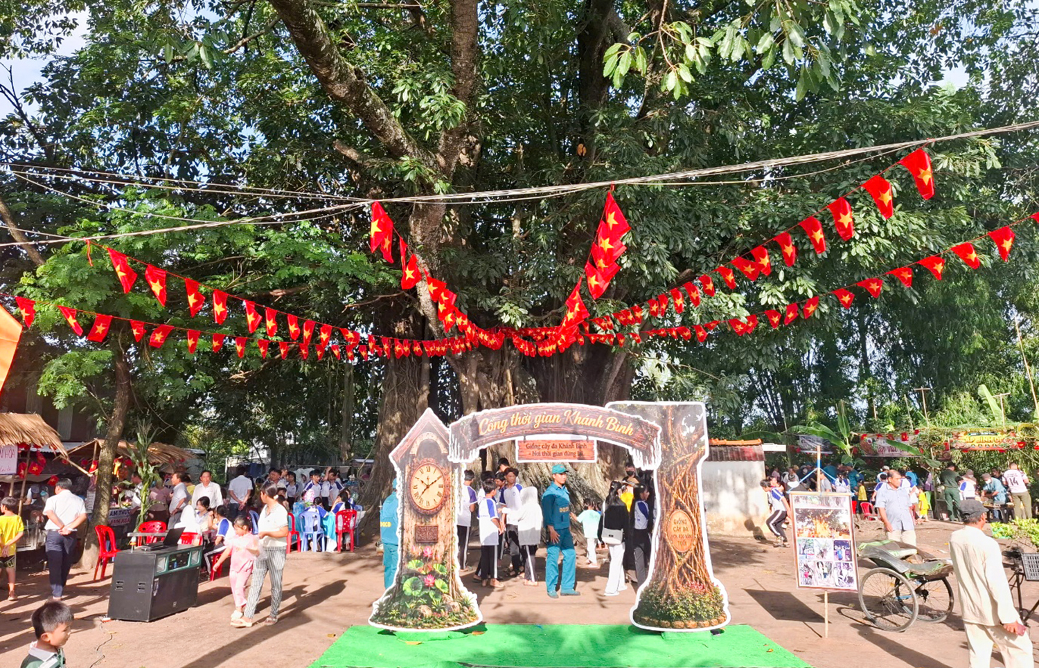 Hấp dẫn Ngày hội Ẩm thực Giồng cây da Khánh Bình