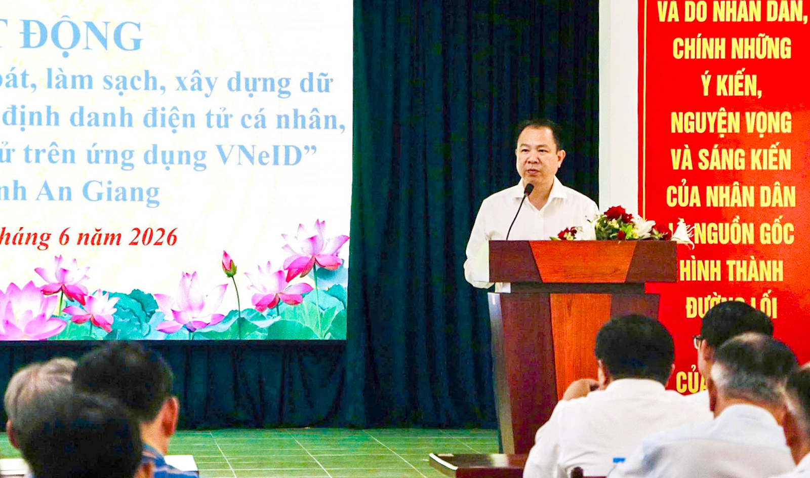 Phát động triển khai chiến dịch rà soát, làm sạch, xây dựng dữ liệu; sổ sức khỏe điện tử trên ứng dụng VNeID
