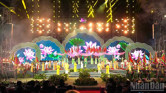 Về nghe sen kể chuyện