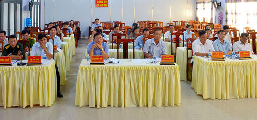 Thông qua đề án sắp xếp ấp, trường học và quy hoạch chung xã An Cư