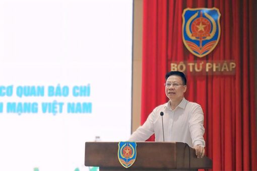 Báo chí - "cầu nối" đưa pháp luật vào cuộc sống