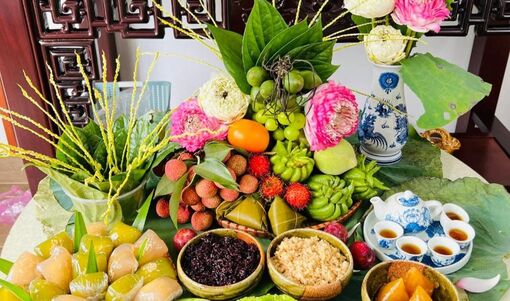 Tết Đoan Ngọ: Dân mạng khoe mâm cúng chỉn chu, đẹp mắt