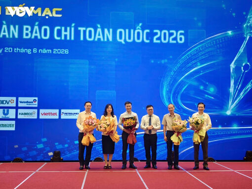 Bế mạc Diễn đàn Báo chí Toàn quốc: Thông qua 10 nguyên tắc dùng AI trong báo chí