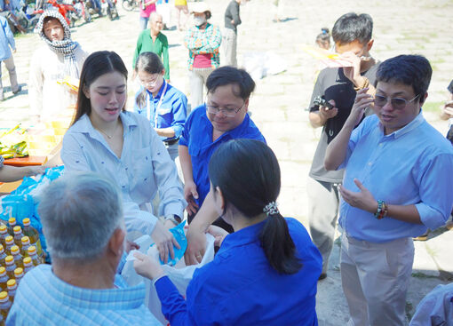 Sôi nổi chương trình “Chạm rực nắng” tại phường Tô Châu