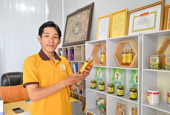 Đưa mật ong U Minh Thượng vươn xa