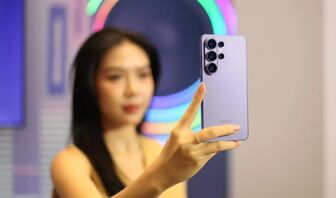 Lý do nhiều điện thoại Samsung phát ra tiếng lạch cạch khi lắc?