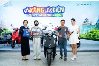 Người dân An Giang thích thú đi “đổi xăng lấy điện”, Flazz Max và Evo Lite thành tâm điểm