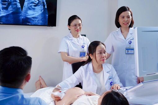 Can thiệp kịp thời cứu thận, giữ phổi khỏe mạnh cho thai nhi tắc nghẽn đường tiết niệu