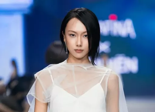 Cô gái cao 1,82 m đắt show tại Tuần lễ thời trang quốc tế Việt Nam