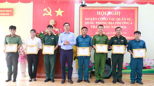 Xã Khánh Bình sơ kết công tác quân sự, quốc phòng địa phương