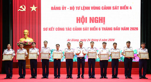 Bộ Tư lệnh Vùng Cảnh sát biển 4 sơ kết công tác 6 tháng đầu năm 2026