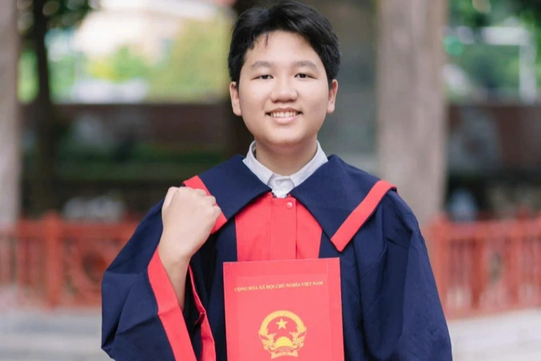 Thủ khoa chuyên địa lý và "bài học đặc biệt" từ 3 chuyến đi xuyên Việt