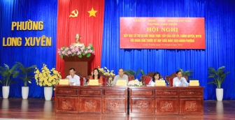 Cấp ủy, chính quyền, Mặt trận Tổ quốc phường Long Xuyên đối thoại với dân