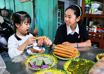Bánh dân gian tạo sinh kế