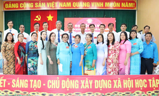 Bà Nguyễn Thị Bé Năm giữ chức Chủ tịch Hội Khuyến học xã An Châu