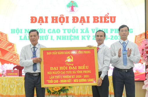 Ông Nguyễn Văn Sung giữ chức Chủ tịch Hội Người cao tuổi xã Vĩnh Phong