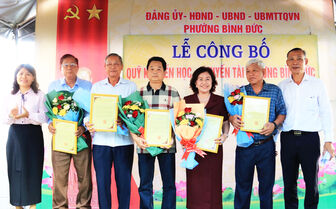 Phường Bình Đức công bố quỹ khuyến học - khuyến tài