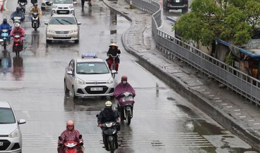 Thời tiết ngày 27/6: Bắc Bộ mưa dông, nhiều vùng biển có gió giật mạnh