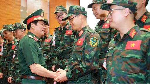 Giao nhiệm vụ cho lực lượng tham gia khắc phục hậu quả động đất tại Venezuela