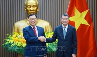 Thủ tướng tiếp Đại sứ Hàn Quốc Choi Young Sam đến chào từ biệt