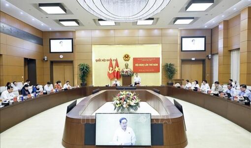 Chủ tịch Quốc hội Trần Thanh Mẫn dự Hội nghị lần thứ năm Ban Chấp hành Đảng bộ Quốc hội