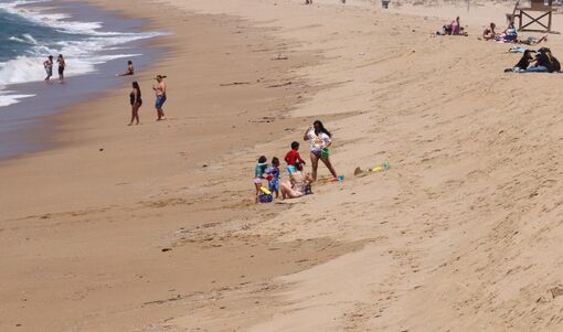 Newport Beach: Vẻ đẹp California gợi nhớ biển Mũi Né