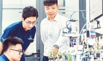 Đào tạo nhân lực đáp ứng các ngành công nghệ chiến lược