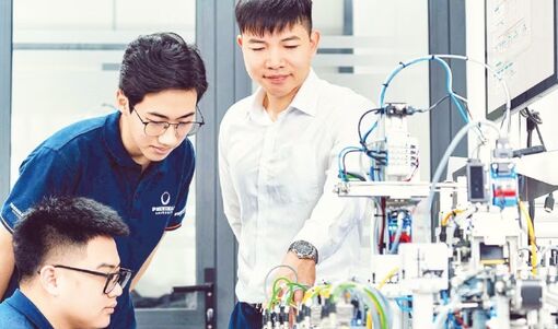 Đào tạo nhân lực đáp ứng các ngành công nghệ chiến lược