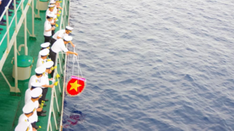 Xúc động lễ tưởng niệm các Anh hùng liệt sĩ đã hy sinh vì sự nghiệp bảo vệ chủ quyền biển, đảo
