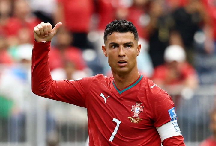 Cristiano Ronaldo không phải lý do Bồ Đào Nha đá kém