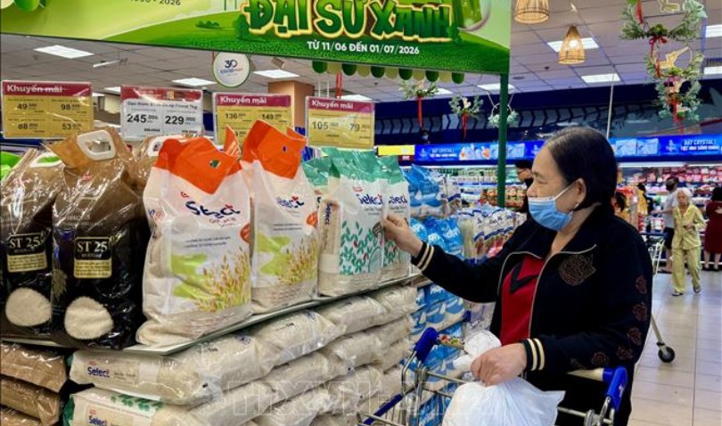 Bán lẻ và dịch vụ 6 tháng tăng gần 13%, tiêu dùng tiếp tục là động lực tăng trưởng