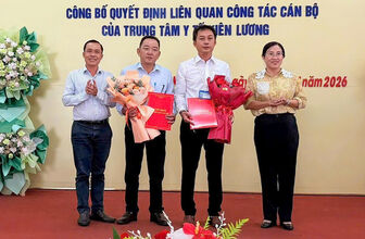 Ông Hàng Thanh Tiến giữ chức vụ Giám đốc Trung tâm Y tế Kiên Lương