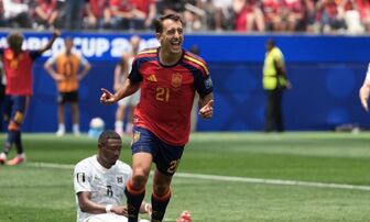 Oyarzabal thăng hoa, Tây Ban Nha đánh bại Áo tiến vào vòng 16 đội World Cup