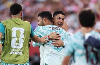 Ronaldo tạo điểm nhấn, Bồ Đào Nha nhọc nhằn vượt ải Croatia