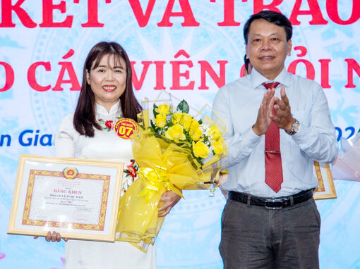 Giám đốc Trung tâm Chính trị xã Gò Quao Lê Ngọc Đảm đoạt giải nhất Hội thi Báo cáo viên giỏi tỉnh An Giang
