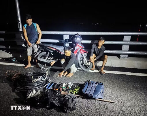 Bắt nhóm đối tượng chuyên cắt trộm dây cáp điện tại công trình cầu Đại Ngãi 2